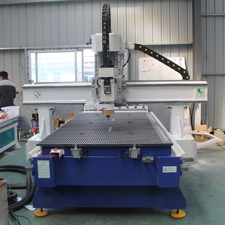 1325 Egurra lantzeko fresatzeko makineria ATC CNC router